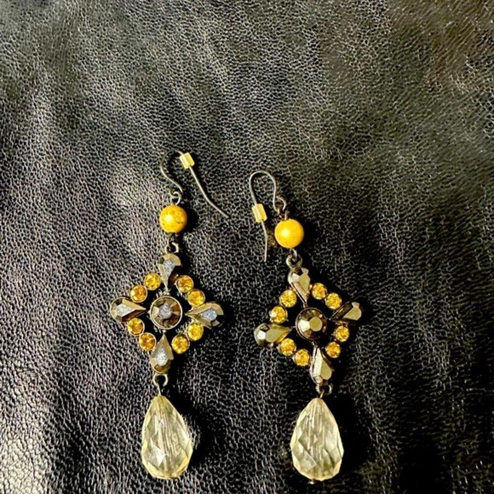 Vintage Chandelier Earrings Brown and Gold.